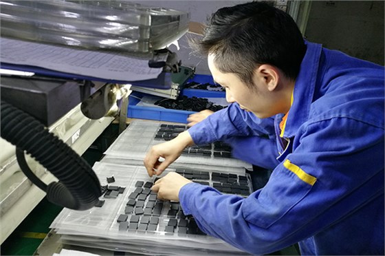 藍(lán)牙耳機(jī)模具廠&mdash;&mdash;2018提前開(kāi)啟放假模式對(duì)廠家是否有影響？