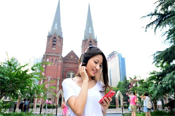 塑膠模具廠博騰納——13年專業(yè)的藍(lán)牙耳機(jī)開模廠商 塑膠模具廠博騰納——13年專業(yè)的藍(lán)牙耳機(jī)開模廠商