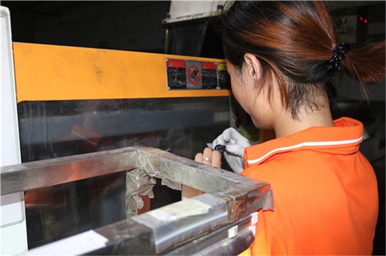 深圳塑膠模具制造廠&mdash;&mdash;博騰納精工細作只為客戶滿意