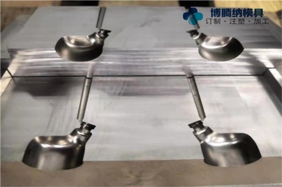 博騰納藍(lán)牙耳機(jī)模具承諾：耳機(jī)有分模線，你看不見！