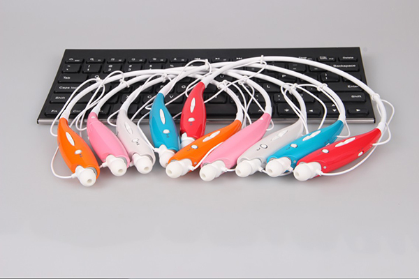 找藍(lán)牙耳機(jī)模具廠&mdash;&mdash;博騰納可以給您更高品質(zhì)的