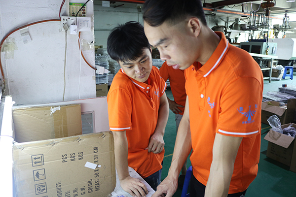 找高品質(zhì)藍(lán)牙耳機(jī)模具廠&mdash;&mdash;博騰納是您的不二之選