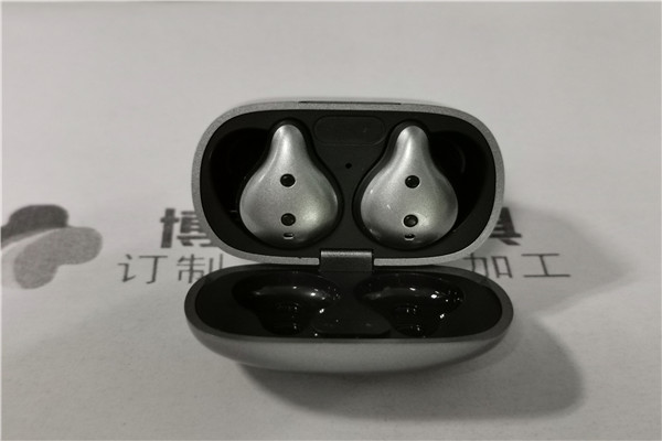 博騰納TWS藍牙耳機模具廠&mdash;&mdash;專注領(lǐng)域打造13年，更對味您的定制需求